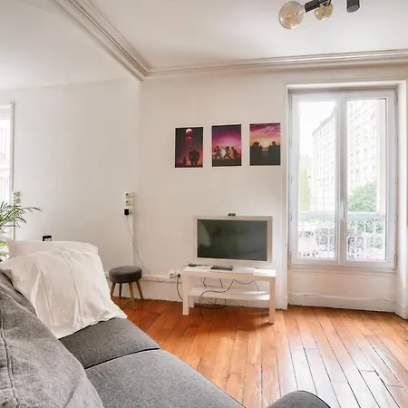 Appartement Spcaious 1bed Flat Next To Metro Paris
